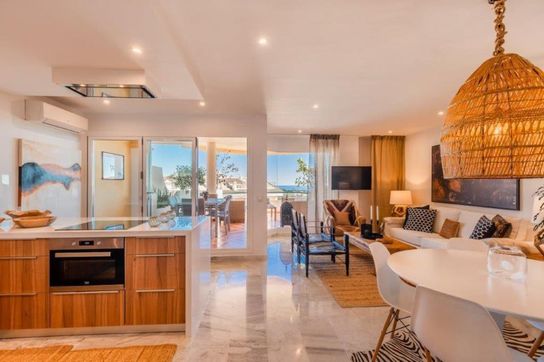Luxury Duplex With Sea Views