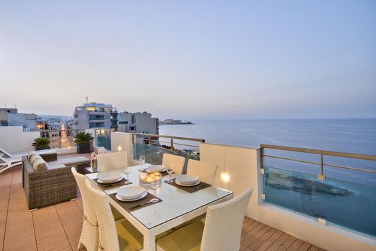 Magnificent Seafront Penthouse